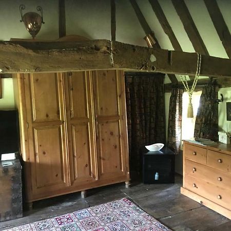 Bumble Cottage B&BStradbroke エクステリア 写真