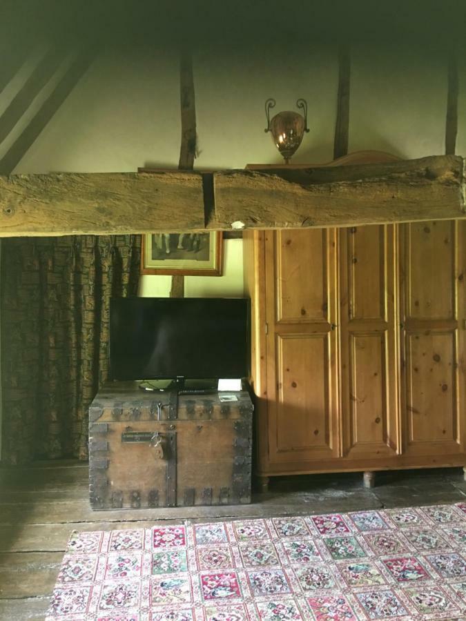 Bumble Cottage B&BStradbroke エクステリア 写真